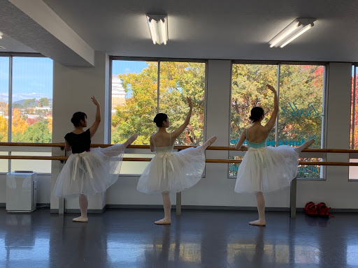 ダンススクール Dance On Pointe