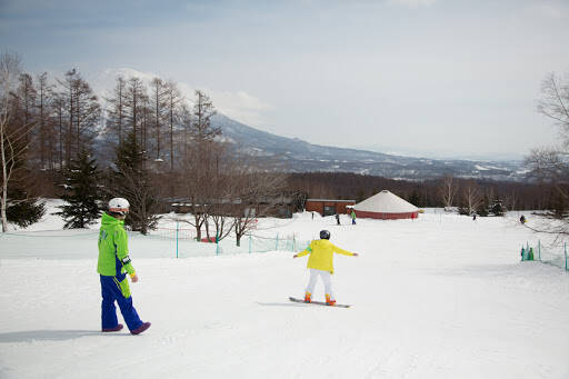 ダンススクール Niseko Village Snow School