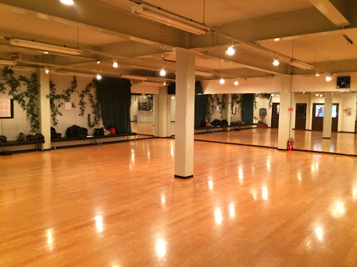 ダンススクール ダンススタジオＤ