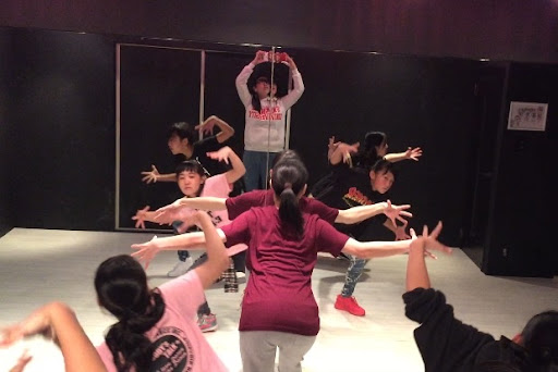 ダンススクール 踊莉家Locos